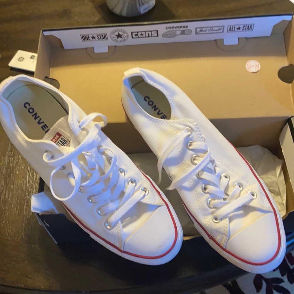 Men’s White Low Converse